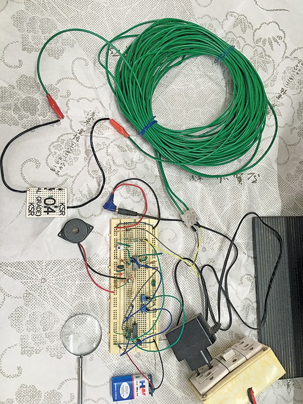 DIY Vehicle Theft Detector with Alarm and Backup Power