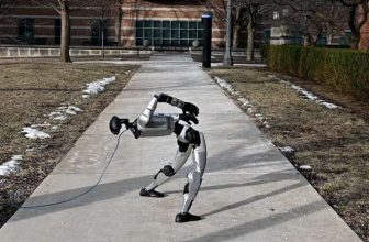 Humanoid Robots Learning To Get Up