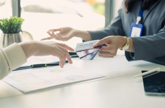 7 Best Business Banks for International Wire Transfers in 2025