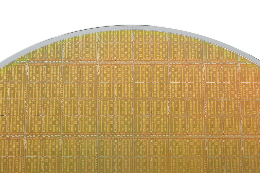New Chip Checks Cooling For Stacked Electronics New Chip Checks Cooling For Stacked Electronics